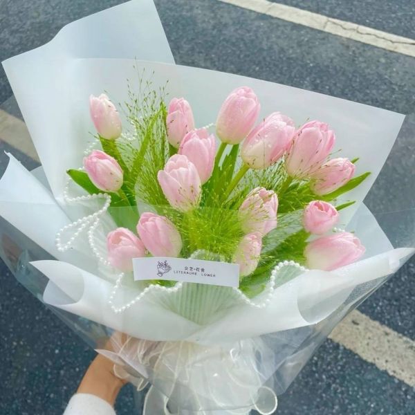 鲜花养护：郁金香超长待机还不垂头